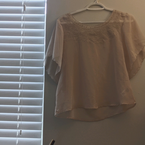 Sheer top - Picture 2 of 3